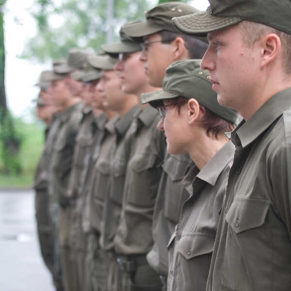 03_berufe-im-dienst-der-sicherheit_leutnant_05