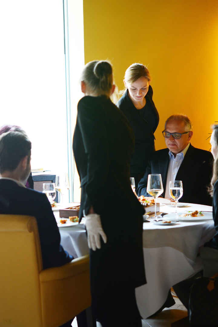Restaurantfachmann/-frau_05