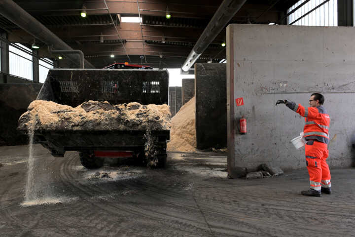 Entsorgungs- und Recyclingfachfrau/-fachmann: Feststoffe_4