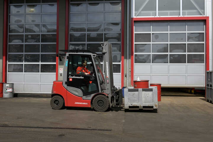 Entsorgungs- und Recyclingfachfrau/-fachmann: Feststoffe_3