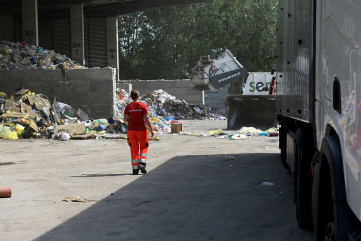 Entsorgungs- und Recyclingfachmann/-frau_5